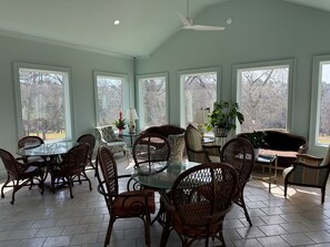 Interior - Hotel Everett (Winnsboro)