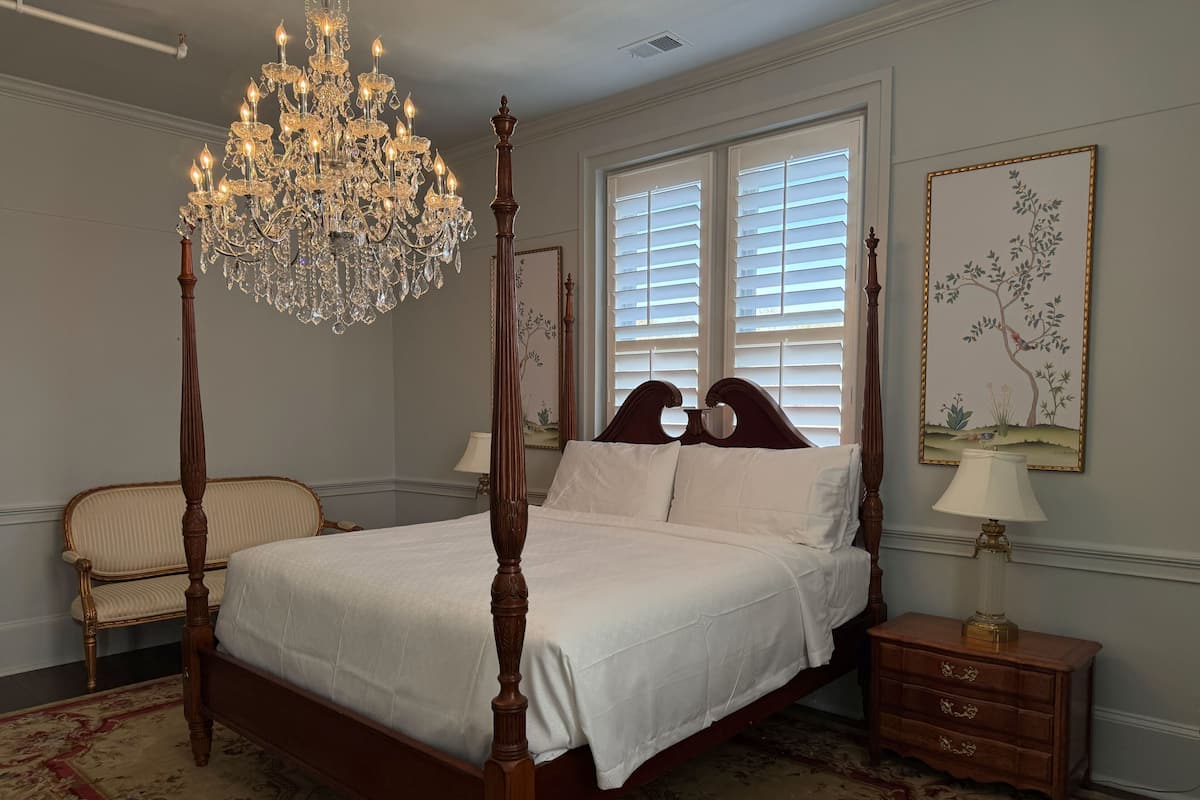 Deluxe Studio Suite, Garden View