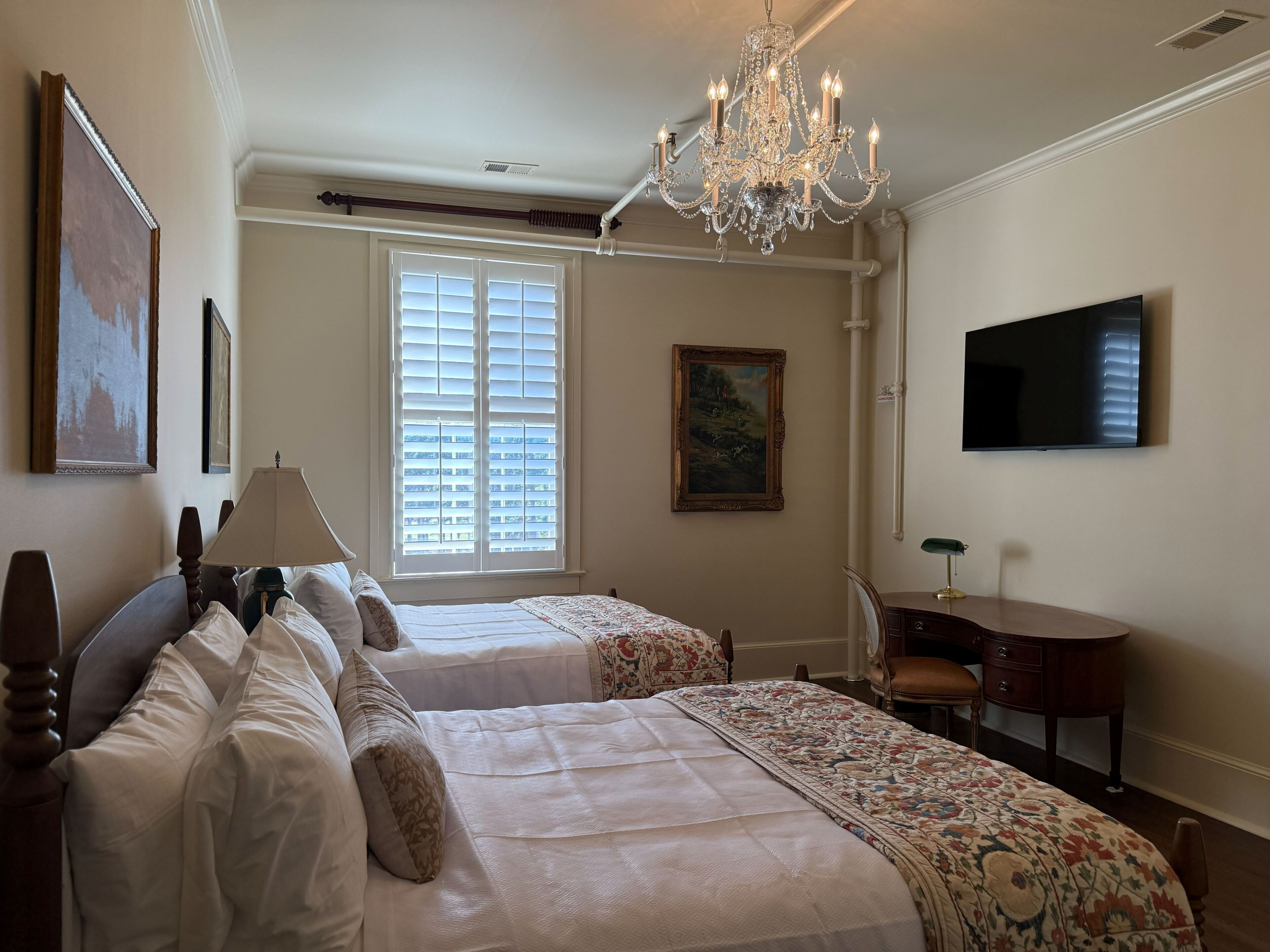 Kahden hengen deluxe-huone (yksi tai kaksi sänkyä), näköala puutarhaan