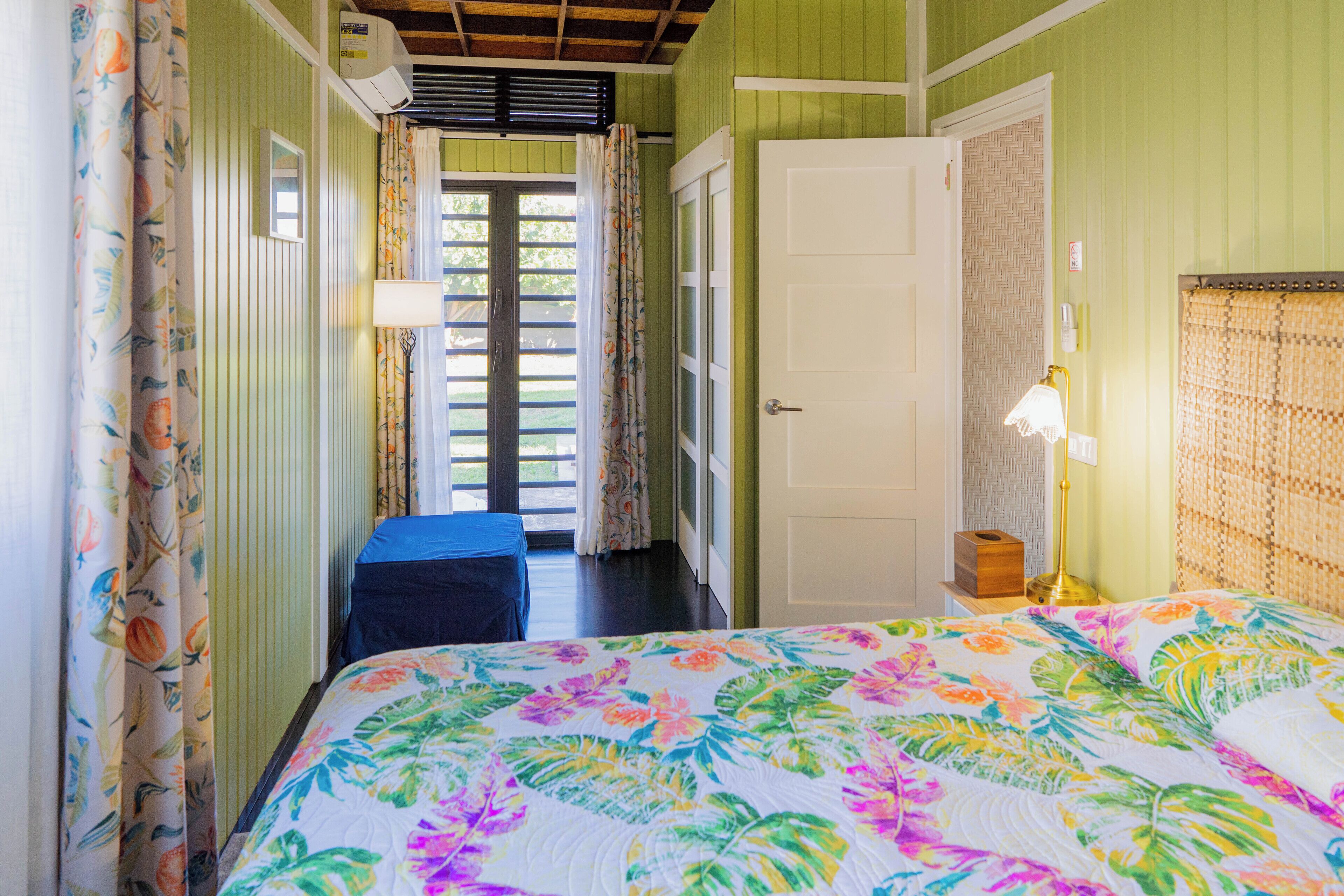 Fare Manea  Bungalow Paisible à Paea, Jardin & Terrasse, à 7 Min à Pied De Plage - Polynésie française