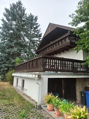 Exterior - Holiday Home 'Kaiser' with Mountain View, Private Terrace and Wi-Fi (Wasungen)