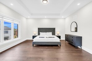 4 habitaciones, tabla de planchar con plancha, internet y ropa de cama 