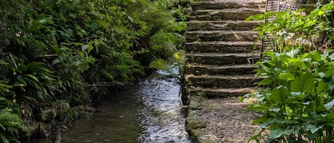 Enceinte de lâhĂ©bergement