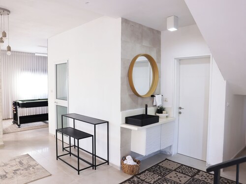  Mandala Villa  Spacious Private Villa with Jacuzzi, Pool, Garden & Nature Views