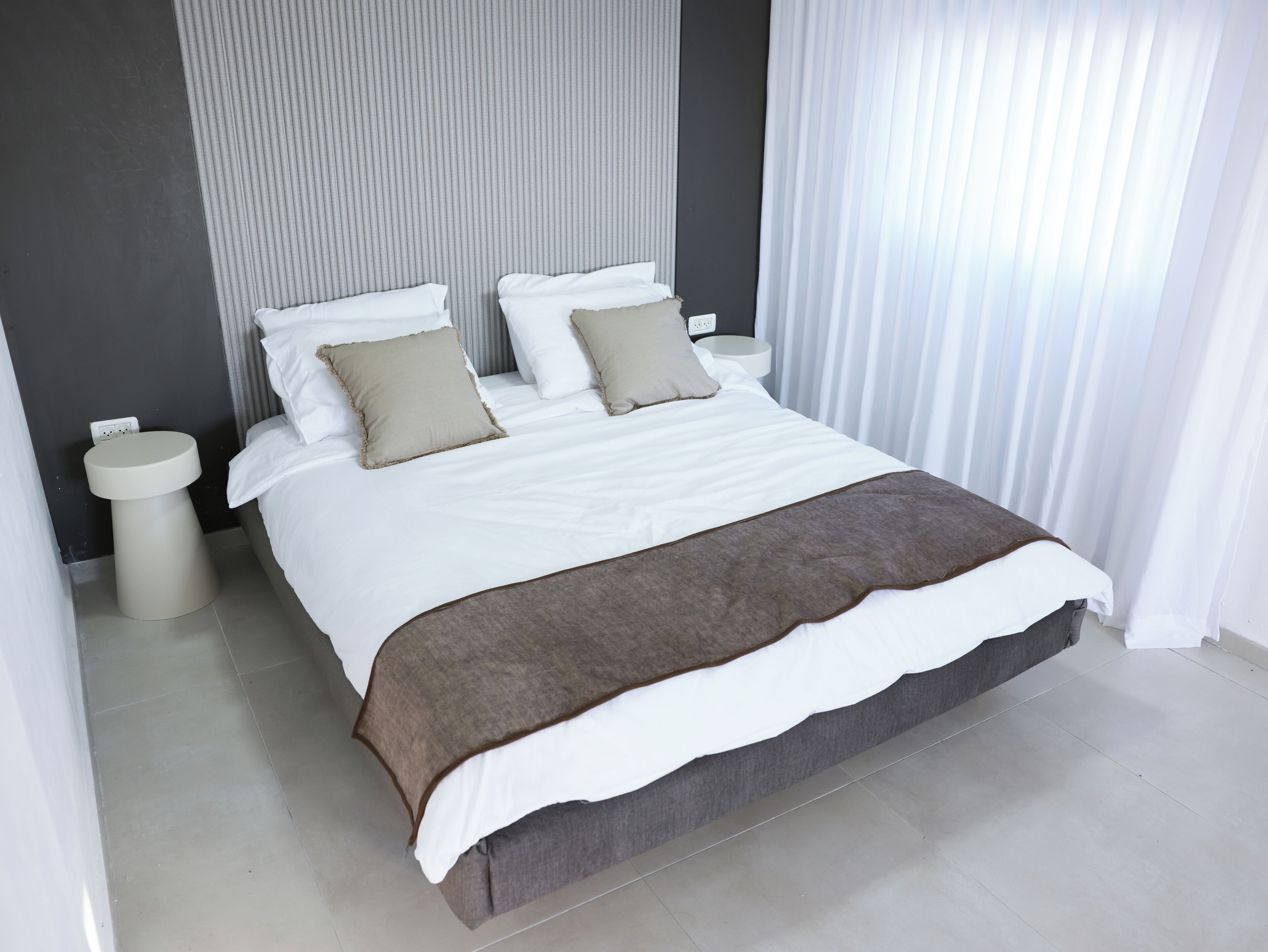 Bügeleisen/Bügelbrett, WLAN, Bettwäsche