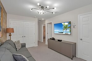 Villa | Living area | Smart TV - Luxury 5-bed Home With Private Splash Pool (Kissimmee)