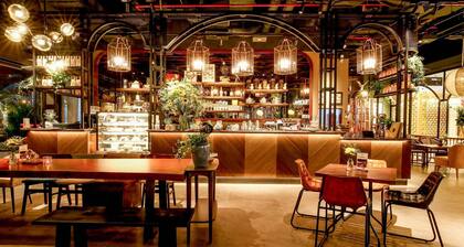 Lancaster Legacy Hotel & Apartments