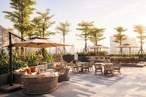 Front of property - Lancaster Legacy Hotel & Apartments (Nguyen Cu Trinh)