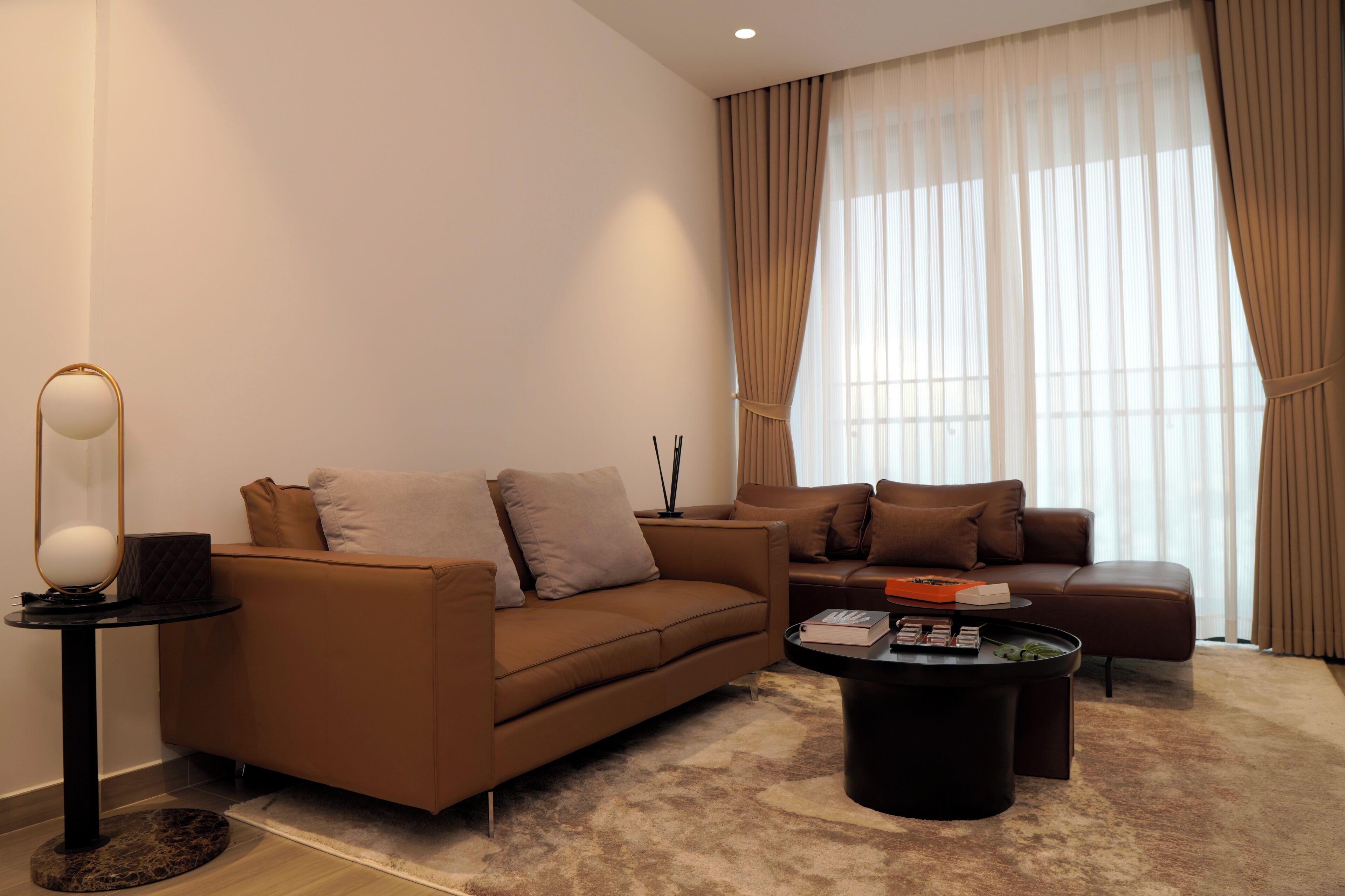 40–tuumainen LCD-televisio, jossa kaapelikanavat