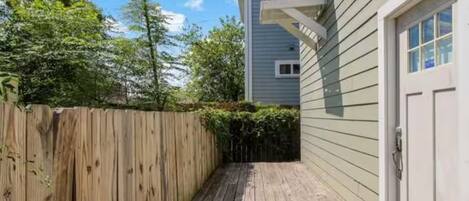 Enceinte de l’hébergement