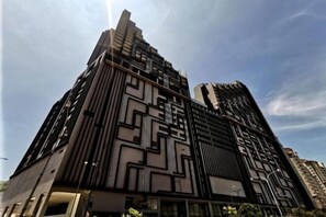 ห้องเก็บเสียง, เตารีด/โต๊ะรีดผ้า