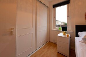 2 Schlafzimmer, Bügeleisen/Bügelbrett, WLAN, Bettwäsche