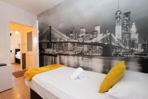 2 bedrooms, iron/ironing board, WiFi, bed sheets