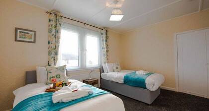 Premier - Garfield Apartment