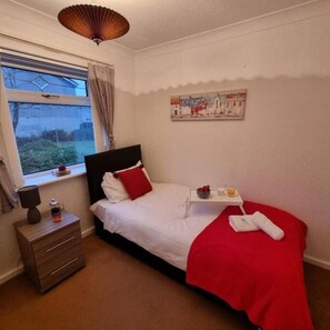 3 Schlafzimmer, Bügeleisen/Bügelbrett, WLAN, Bettwäsche