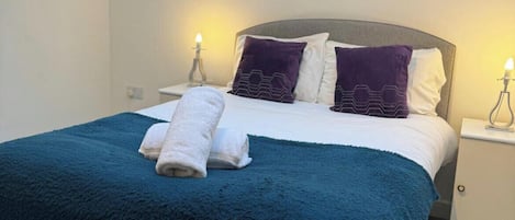 Deluxe Apartment, City View