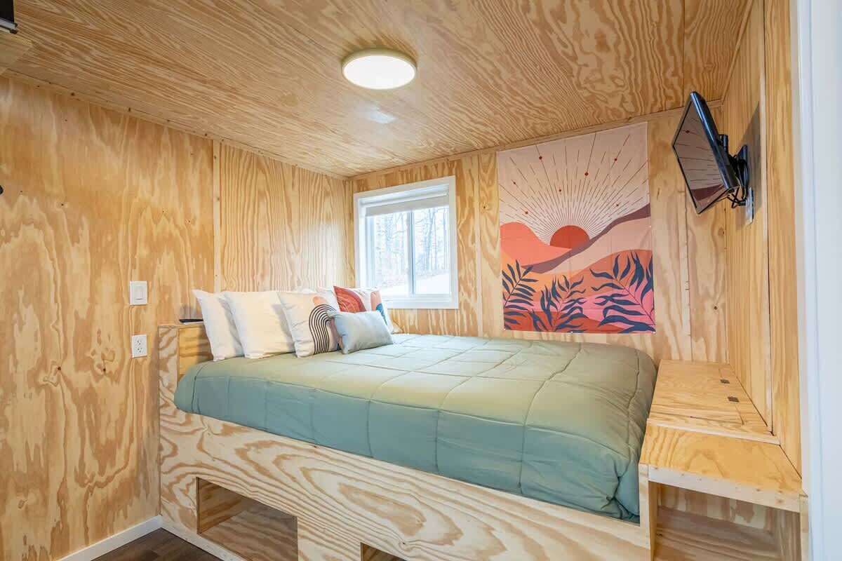 1 sovrum och sängkläder