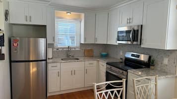 Microonde, forno, piano cottura