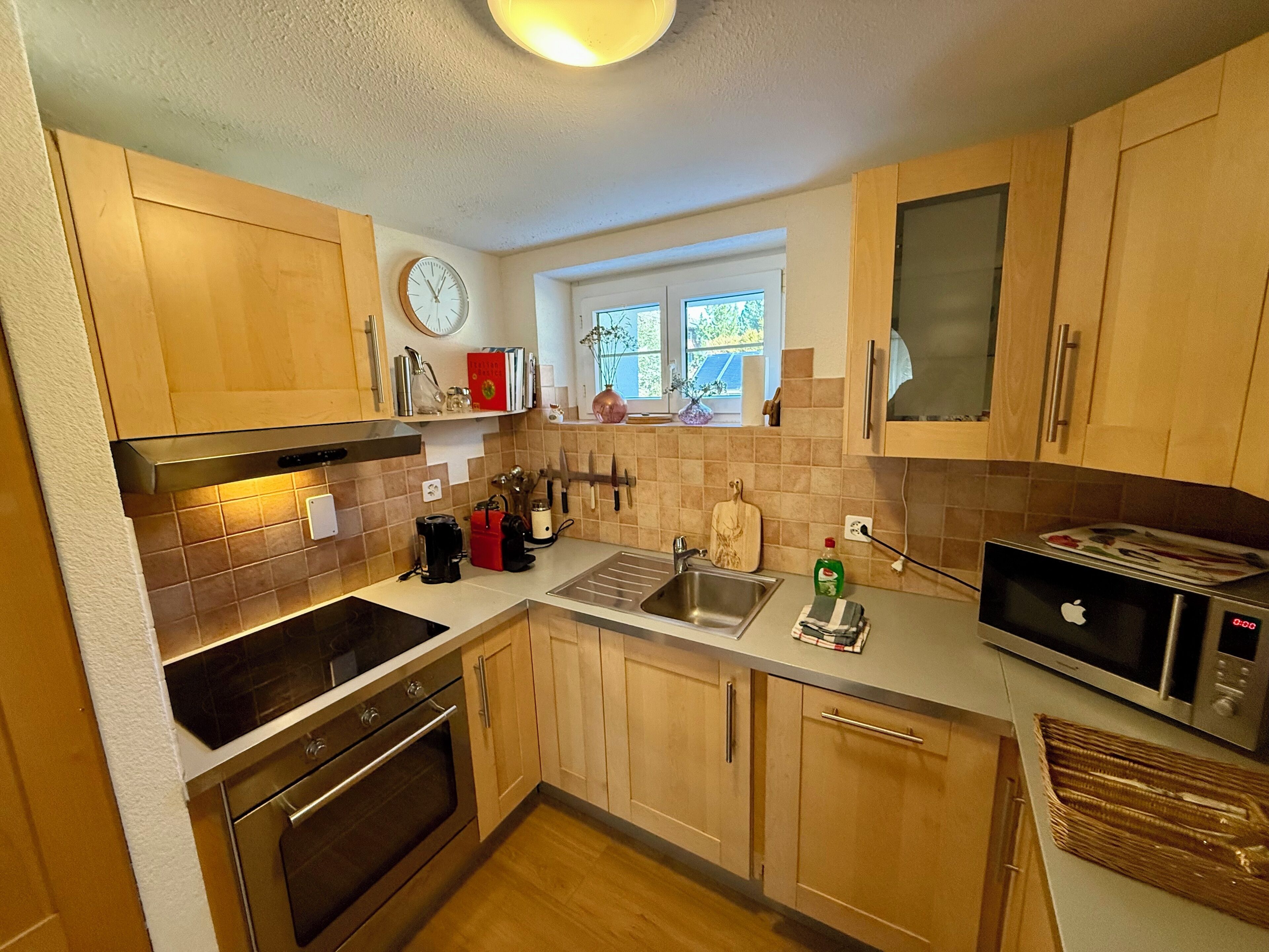 Microwave, stovetop, dishwasher