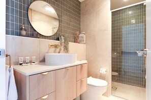 Apartment | Bathroom | Towels - Exquisite 1-bed Apartment With Bay Views (Batemans Bay)