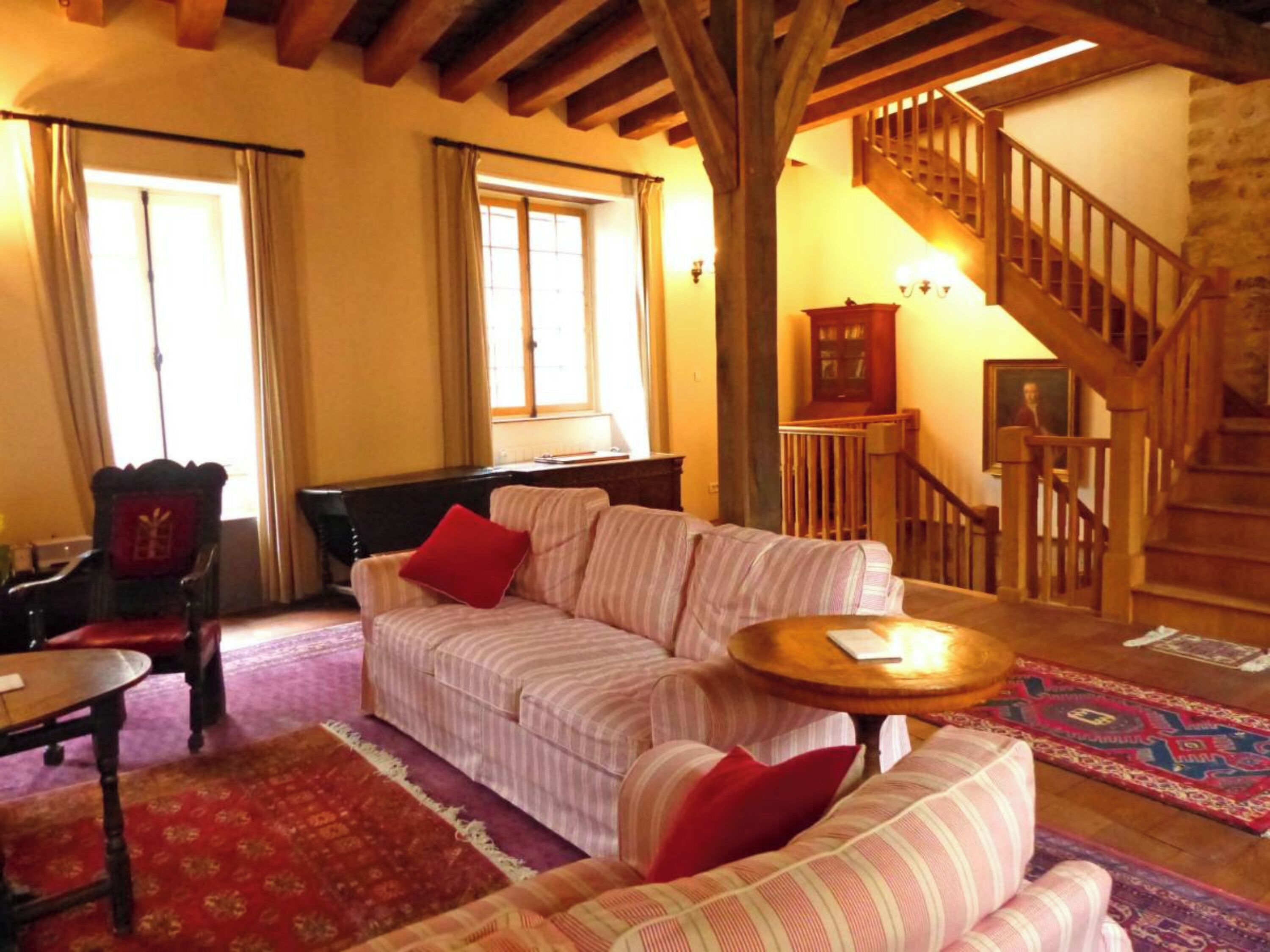 Televisio, takka, DVD-soitin