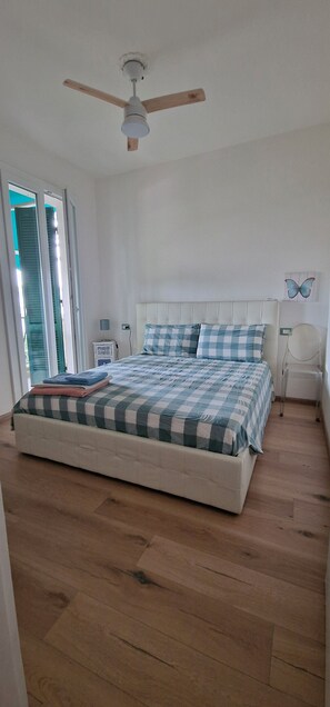 3 makuuhuonetta, silitysrauta/-lauta, Wi-Fi, vuodevaatteet