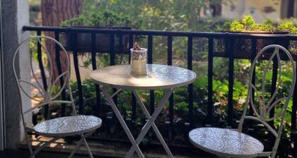 Holiday Home 'On 3 Floors with Garden' with Private Garden, Balcony & Wi-Fi