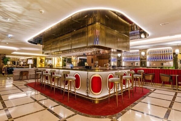 Bar (on property) - Turim Lisboa Hotel (Lisbon)