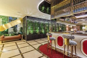 Bar (en la propiedad)