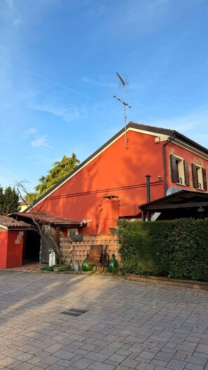 تفاصيل الفندق من الداخل