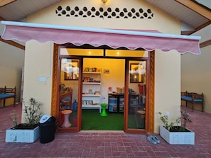 Gift shop