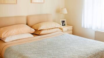 Villa, Patio, City View | Soundproofing, iron/ironing board, free WiFi