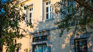 Bagian depan properti