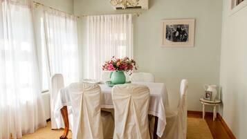 Villa, Patio, City View | Dining room