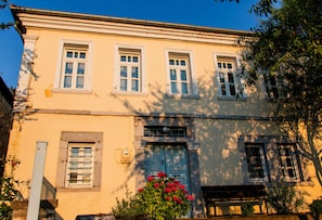 빌라, 파티오, 시내 전망 | 방음 설비, 다리미/다리미판, 무료 WiFi