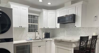 Bright and Cozy Guest House