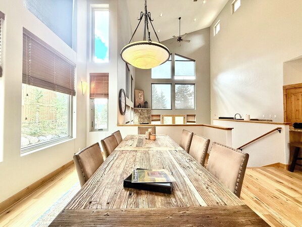 Townhome, Multiple Beds, Hot Tub, Mountain View (Fox Den at Emmett Lode) | Dining