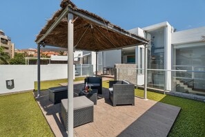 Terrace/patio - Vacation Villa 'Playa Del Duque' with Private Terrace, Wi-Fi and Air Conditioning (Adeje)