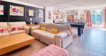 Chambre d'hÎtes 'Toulouse Lautrec' avec piscine partagée, jardin commun et Wi-Fi