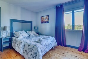 1 bedroom, WiFi, bed sheets