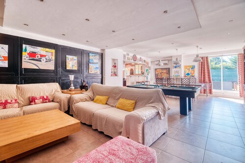 Bed and Breakfast 'La Trabiata' with Shared Pool, Shared Garden and Wi-Fi