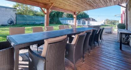 Bed and Breakfast 'La Trabiata' with Shared Pool, Shared Garden and Wi-Fi