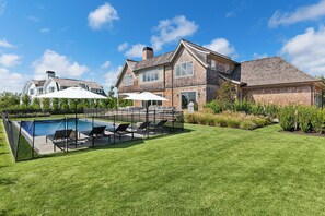 Pool - Luxury Retreat in Southampton Less than One Mile from Shinnecock Hills Golf Club (Southampton)