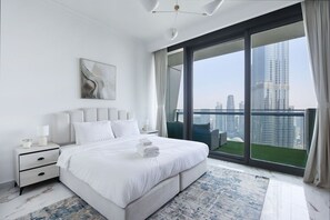 4 slaapkamers, een strijkplank/strijkijzer, gratis wifi, beddengoed