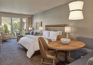 تلفزيون، مدفأة، ستيريو