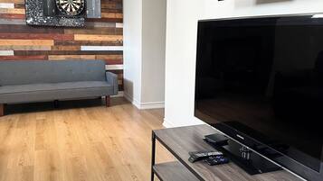 Télévision, cheminée