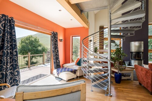 Gulabin House -  a house that sleeps 12 guests  in 5 bedrooms