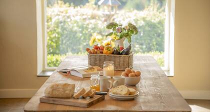 Drum Lodge - sleeps 15 guests in 7 bedrooms