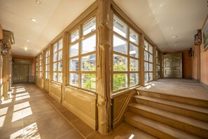 Interior - Drum Lodge - sleeps 15 guests  in 7 bedrooms (Nethybridge)