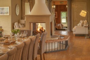 Dining - Drum Lodge - sleeps 15 guests  in 7 bedrooms (Nethybridge)